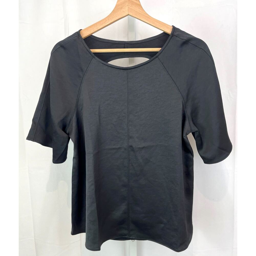 DAILY PRACTICE Anthropologie Size XS Sleek Open-Back Top Short Sleeve Black